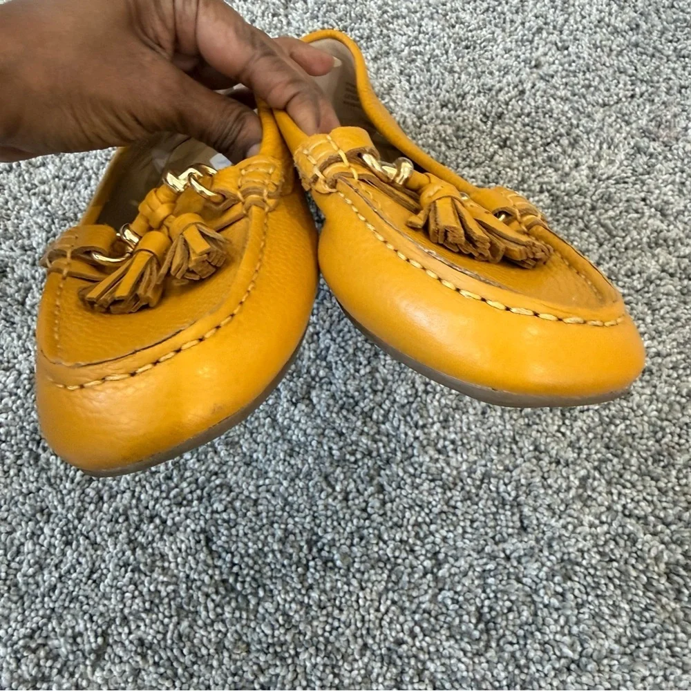 Talbots Yellow Genuine Leather Everson Tassel Driving Moccasins Women’s US 6.5 M